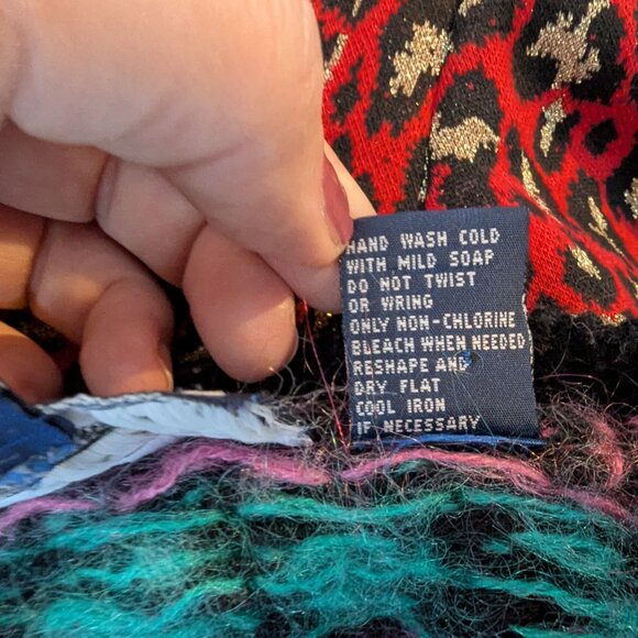 Best American Sweater Vintage Black Pink Fuzzy 80s 90s Wool Blend Womens Size M - Picture 8 of 9